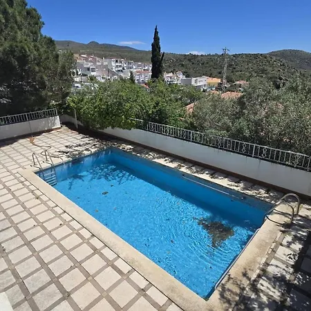 Amplia Casa En 16 Pers. Con Piscina Y Gran Aparcamiento - Es-204-78 Villa *