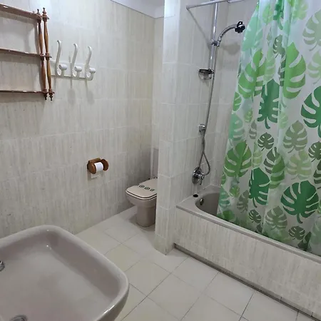 Amplia Casa En 16 Pers. Con Piscina Y Gran Aparcamiento - Es-204-78 *
