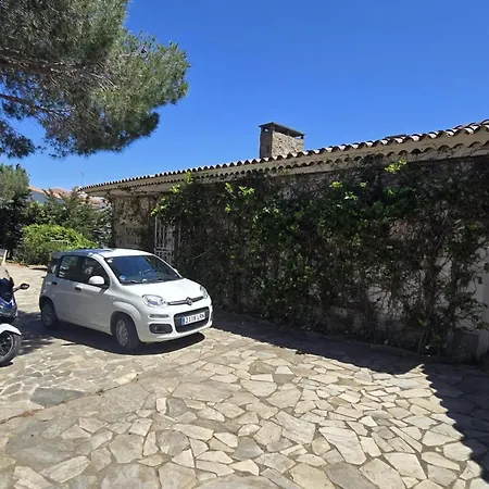 Amplia Casa En 16 Pers. Con Piscina Y Gran Aparcamiento - Es-204-78